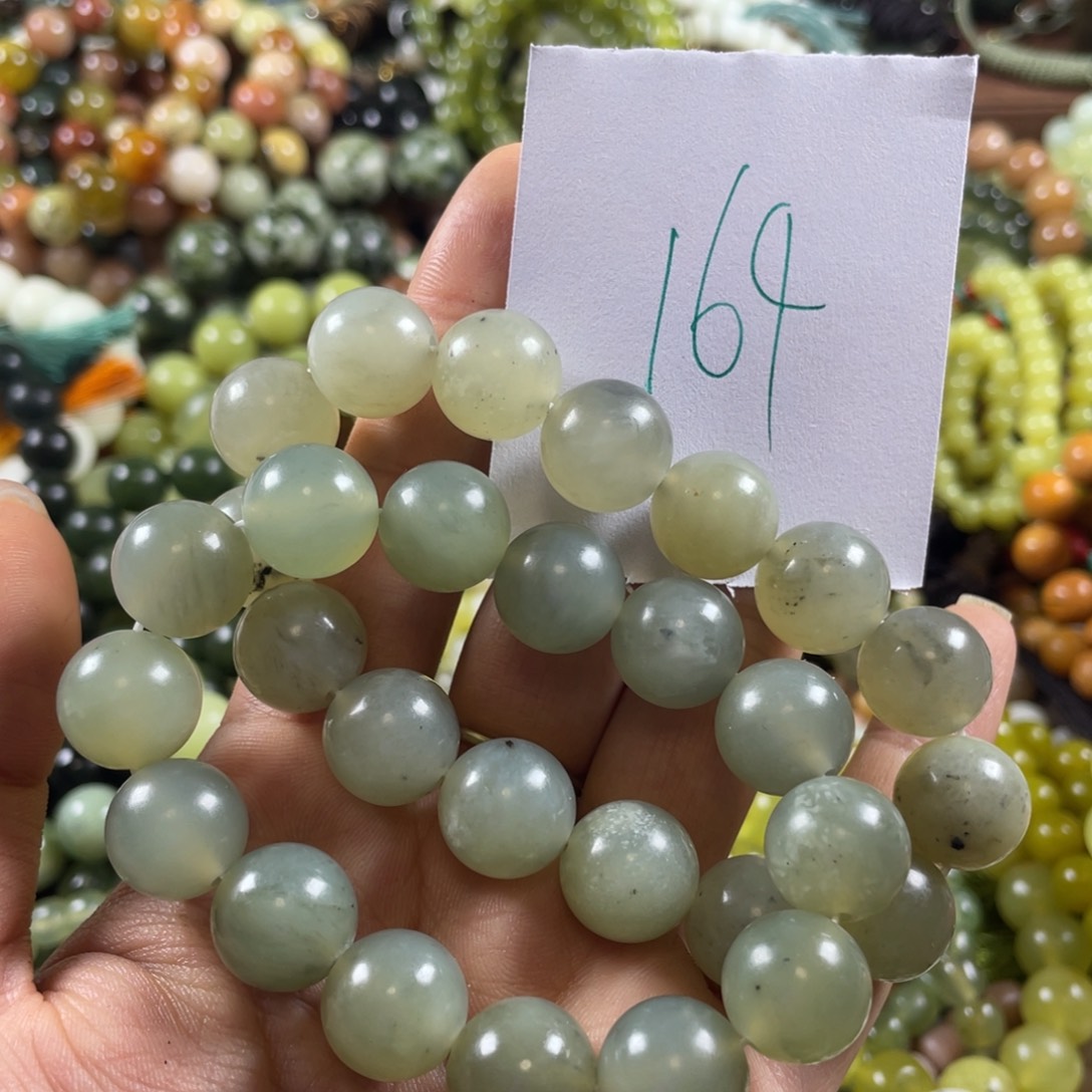 未镶嵌蛇纹石玉手链