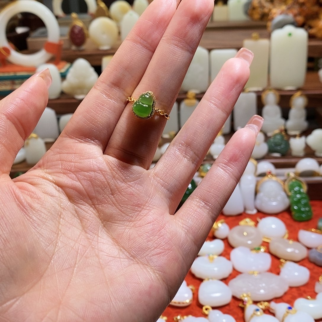 和田玉戒指18K金镶嵌*️***