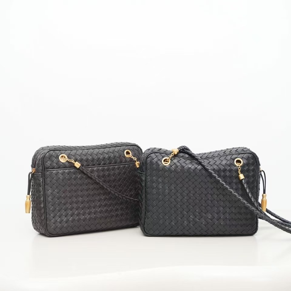 进口原厂水染羊皮编织腋下包