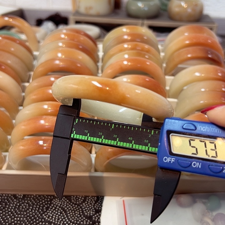 石英质玉手镯合金