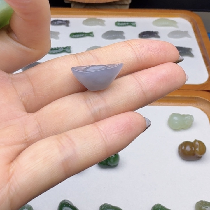 非***斯和田玉（糖玉）未镶嵌车挂