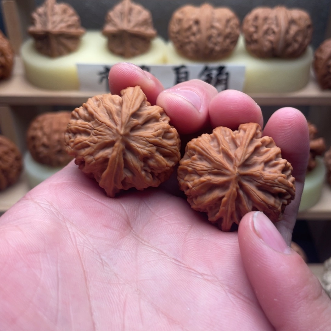 文玩核桃吊坠苹果33