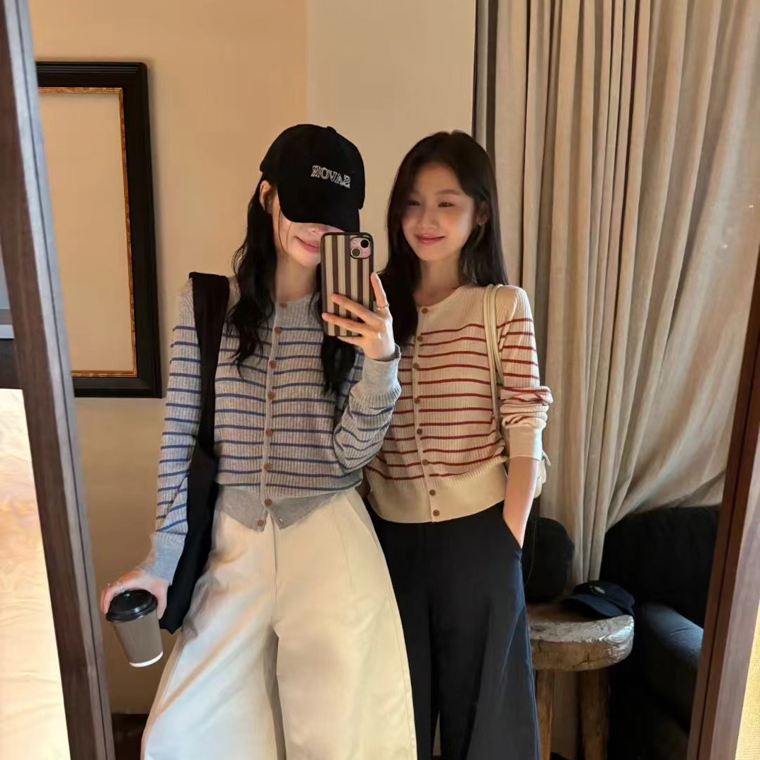 KT@1592 韩系简约撞色条纹圆领针织开衫 10-11