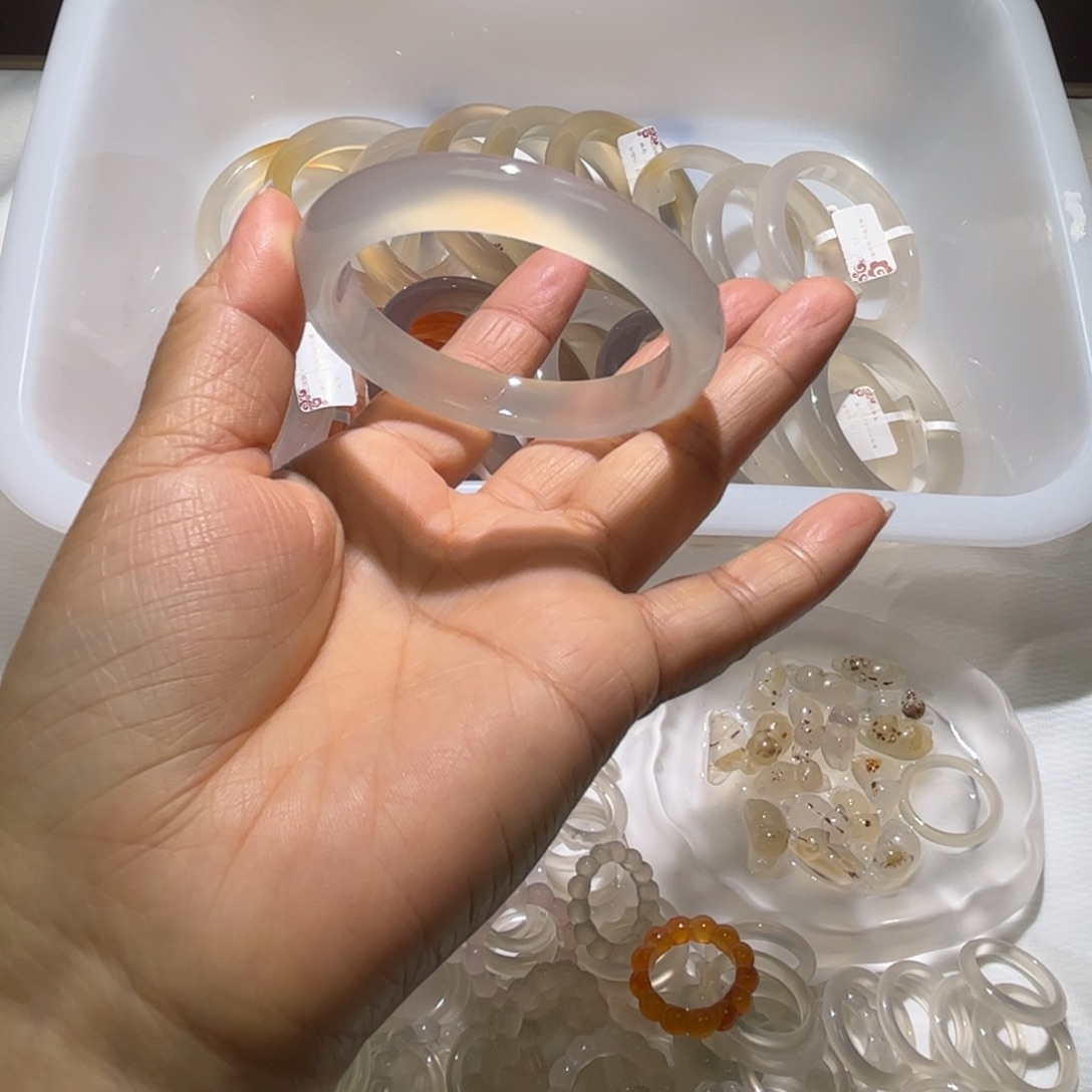 玛瑙/玉髓未镶嵌手镯