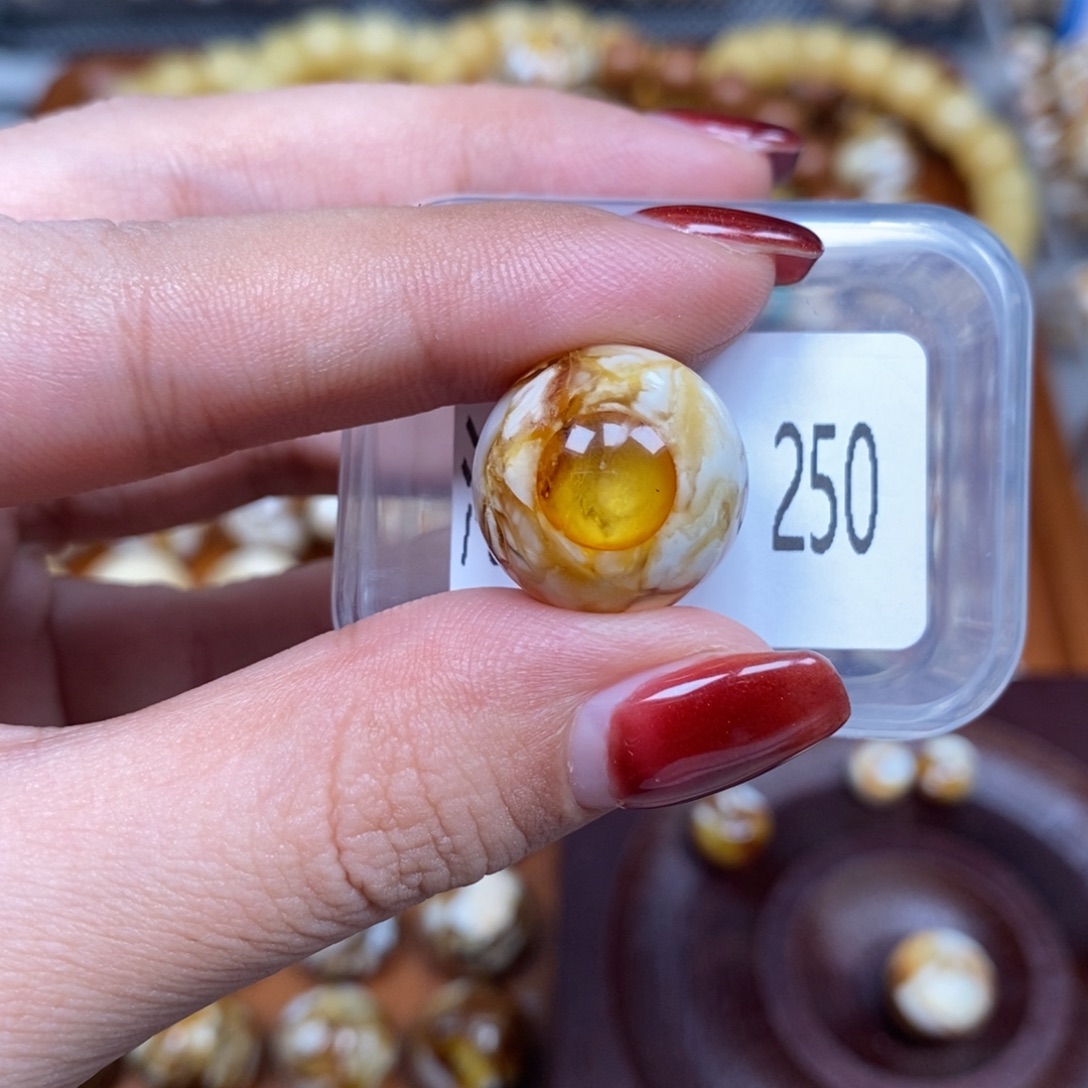 把件猴头核桃沁色圆珠老型250
