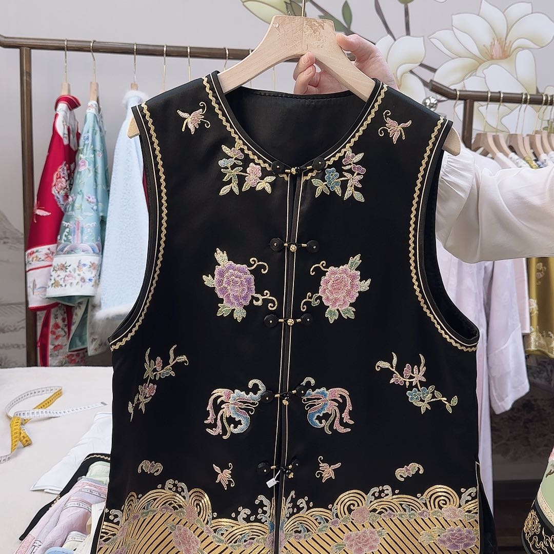 刺绣5.真丝苏绣四季款马甲