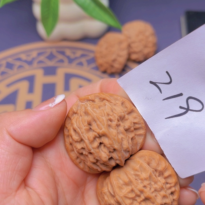 文玩核桃把件白狮子19