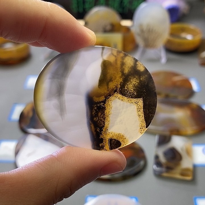 玛瑙/玉髓未镶嵌珠宝半成品98