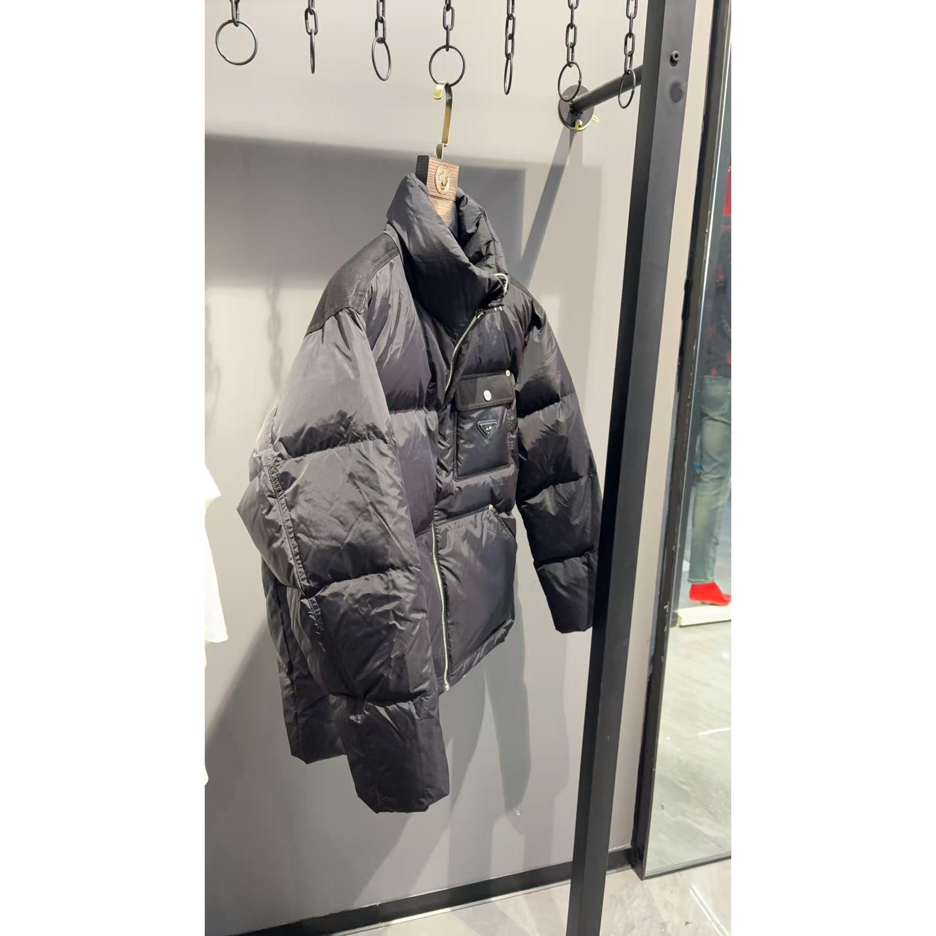 男装尾货 冬季黑色百搭羽绒服9816 