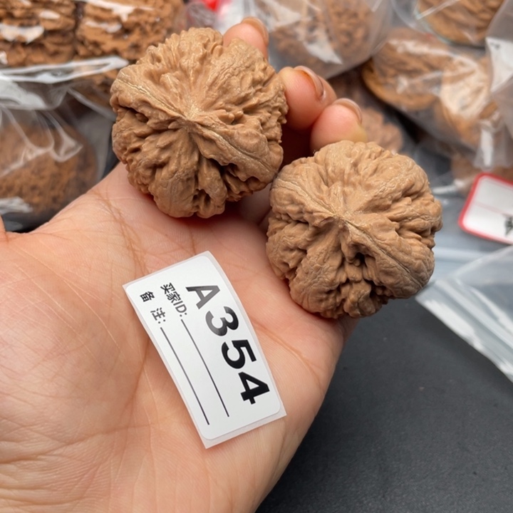 文玩核桃吊坠核桃