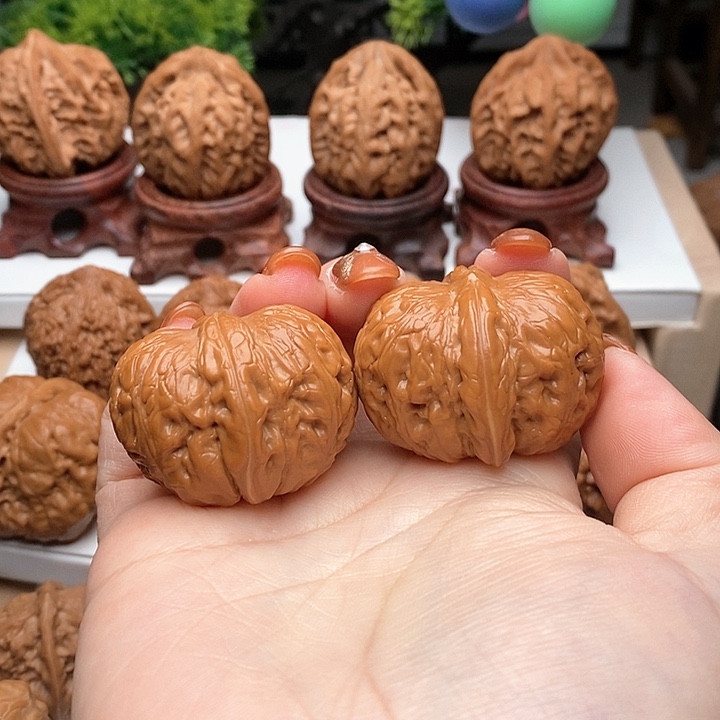 文玩核桃吊坠一***䳾元宝