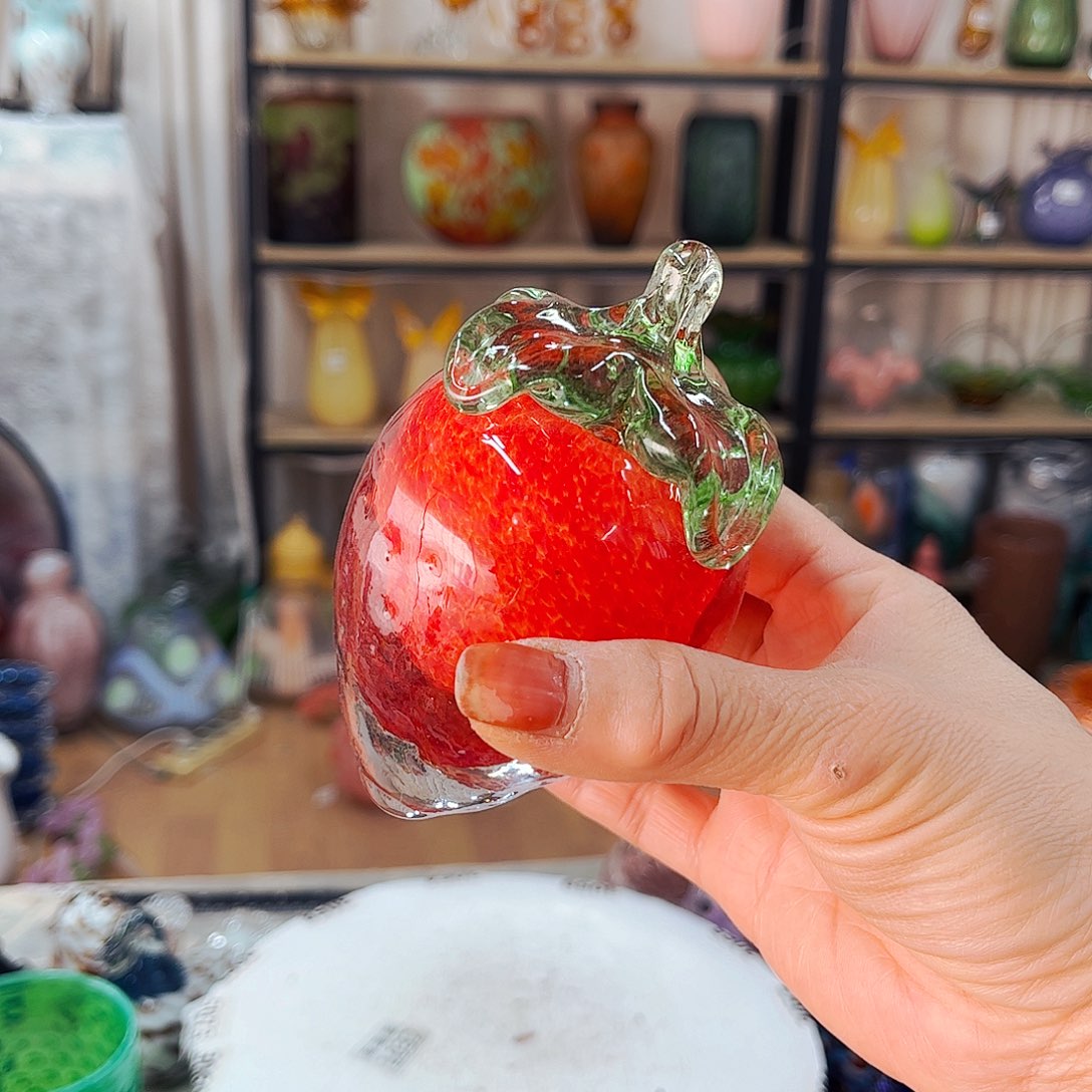 草莓家悦琉璃工艺品