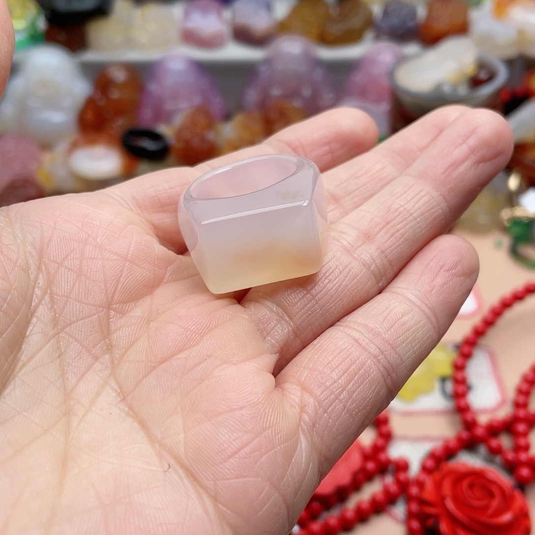 玛瑙/玉髓颈饰合金让**恒