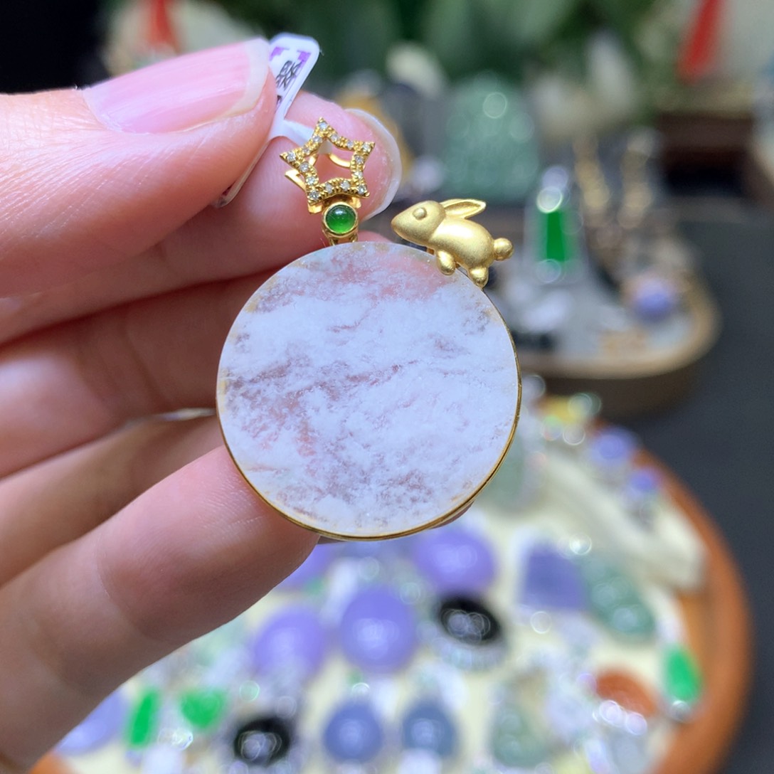 翡翠18K金镶嵌颈饰翡翠吊坠项链