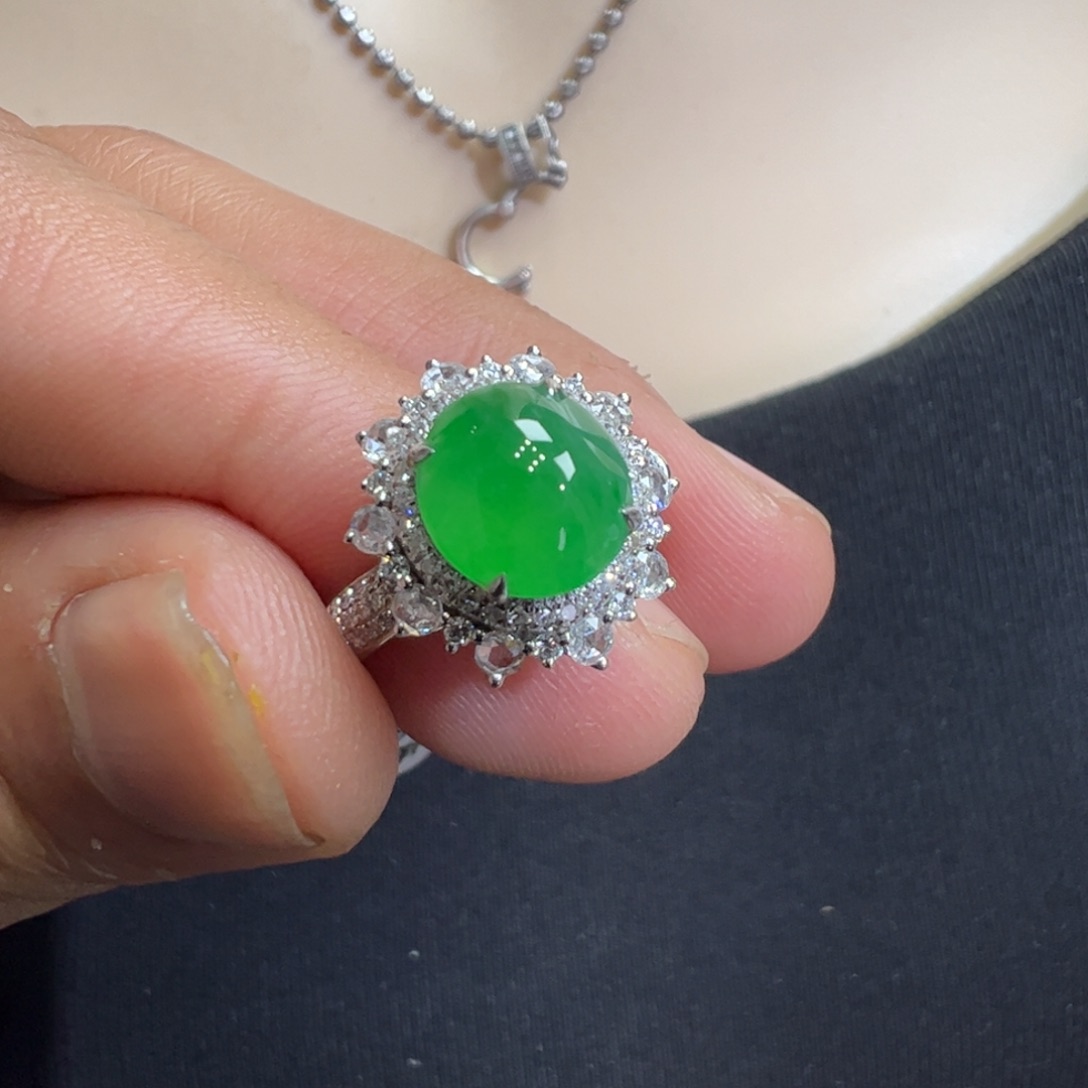 翡翠吊坠(不含链)18K金镶嵌