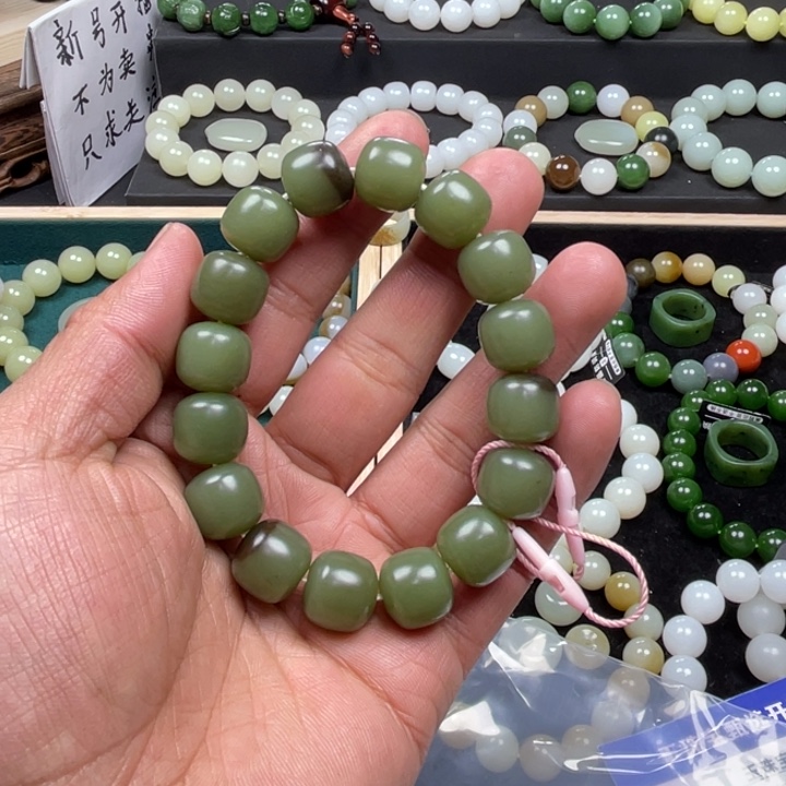 和田玉手串未镶嵌品*