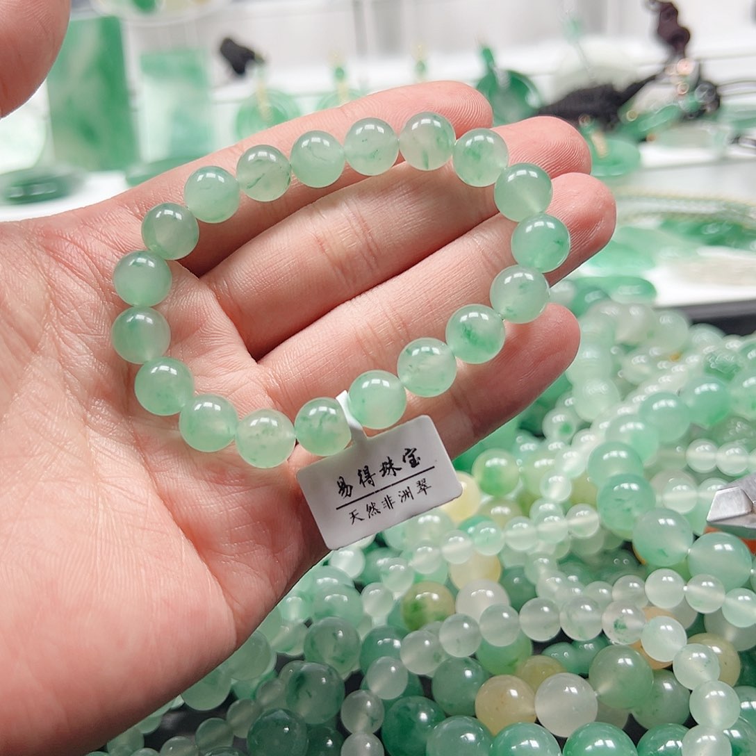 石英质玉手串未镶嵌阳*