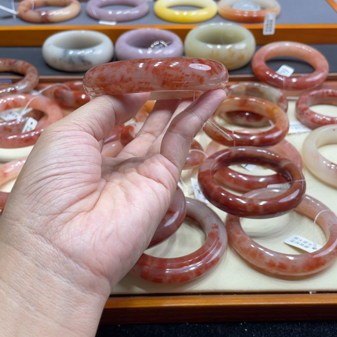 石英质玉手镯未镶嵌逆*