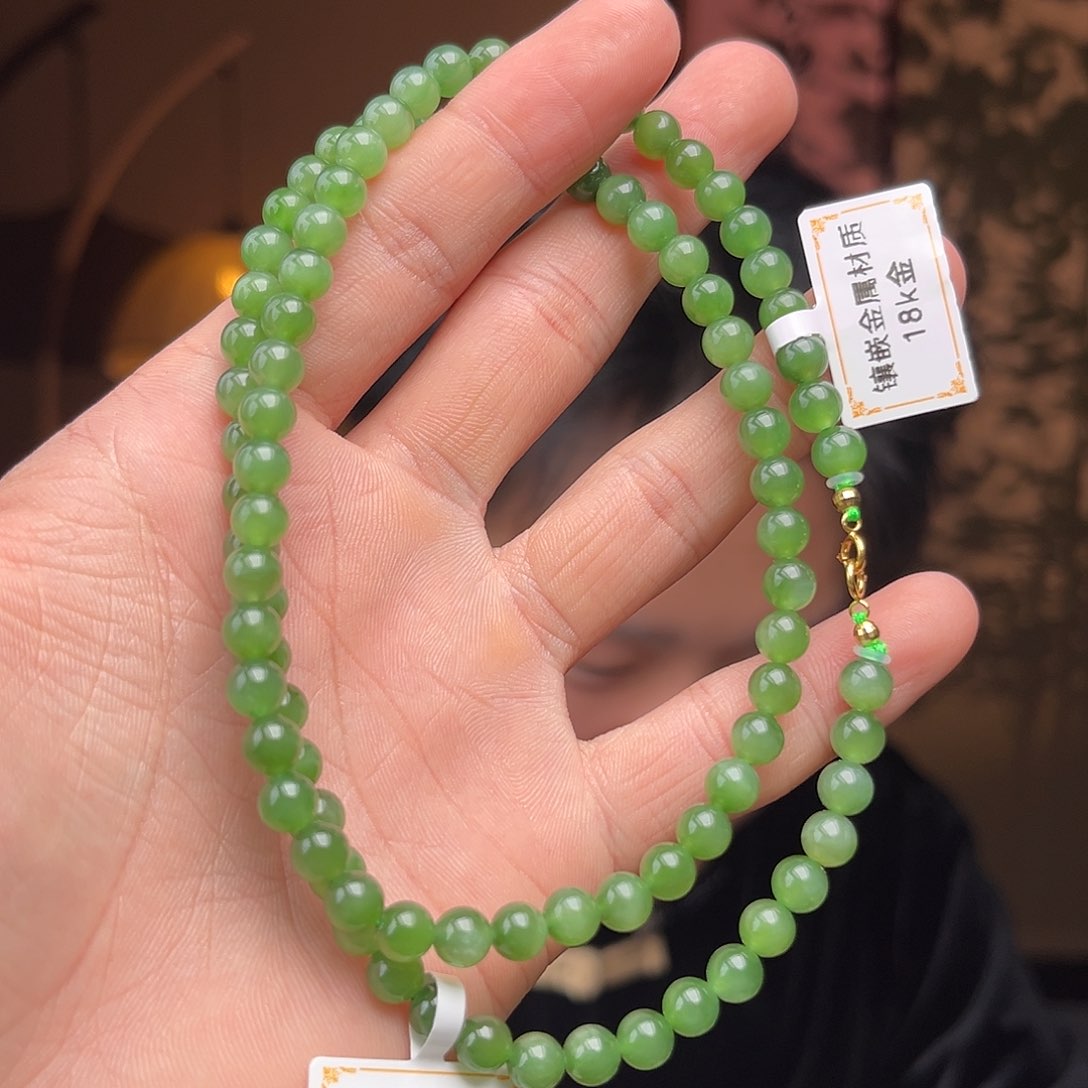 和田玉项链18K金镶嵌碧玉绿猫猫眼卡6
