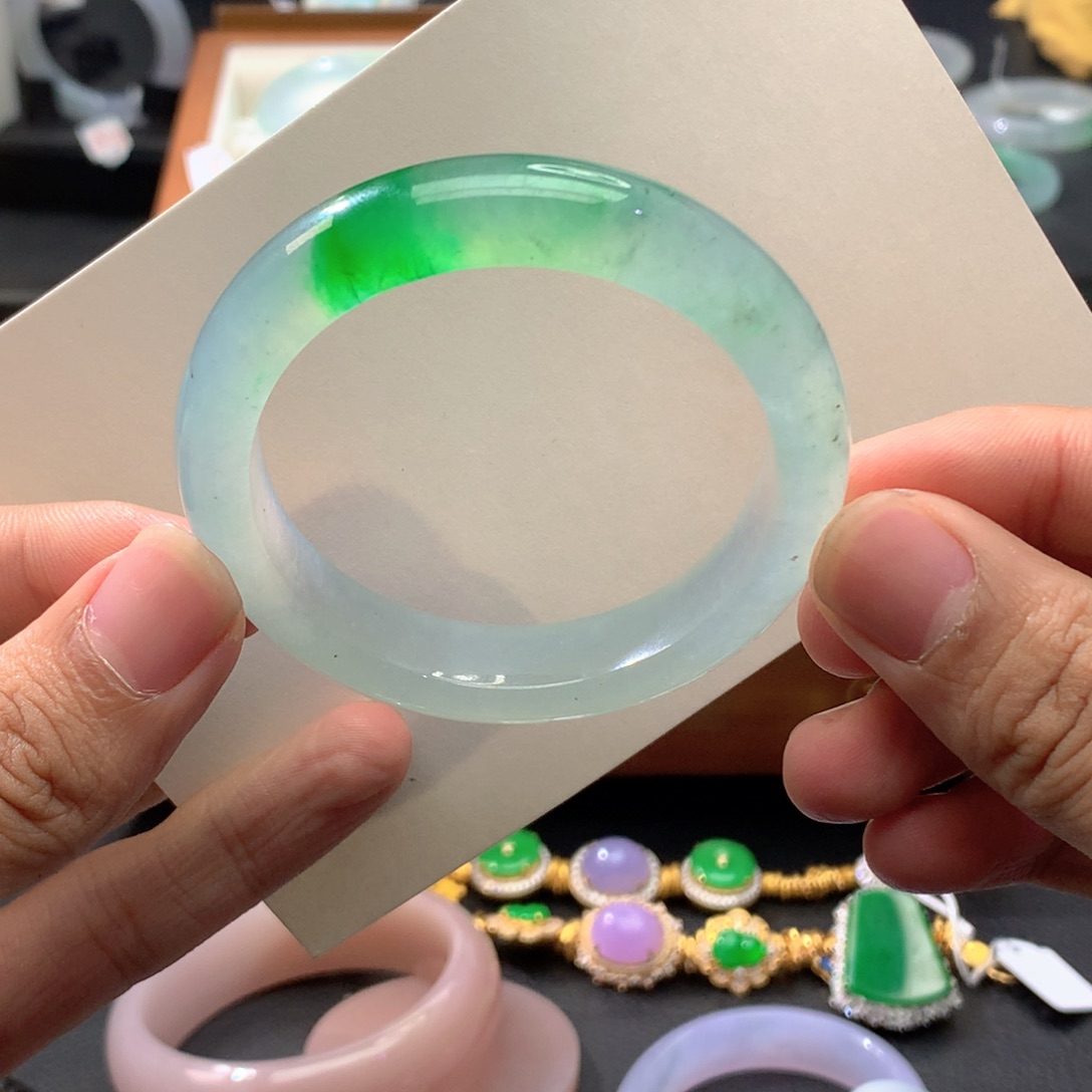 简***乐翡翠未镶嵌手镯正圈