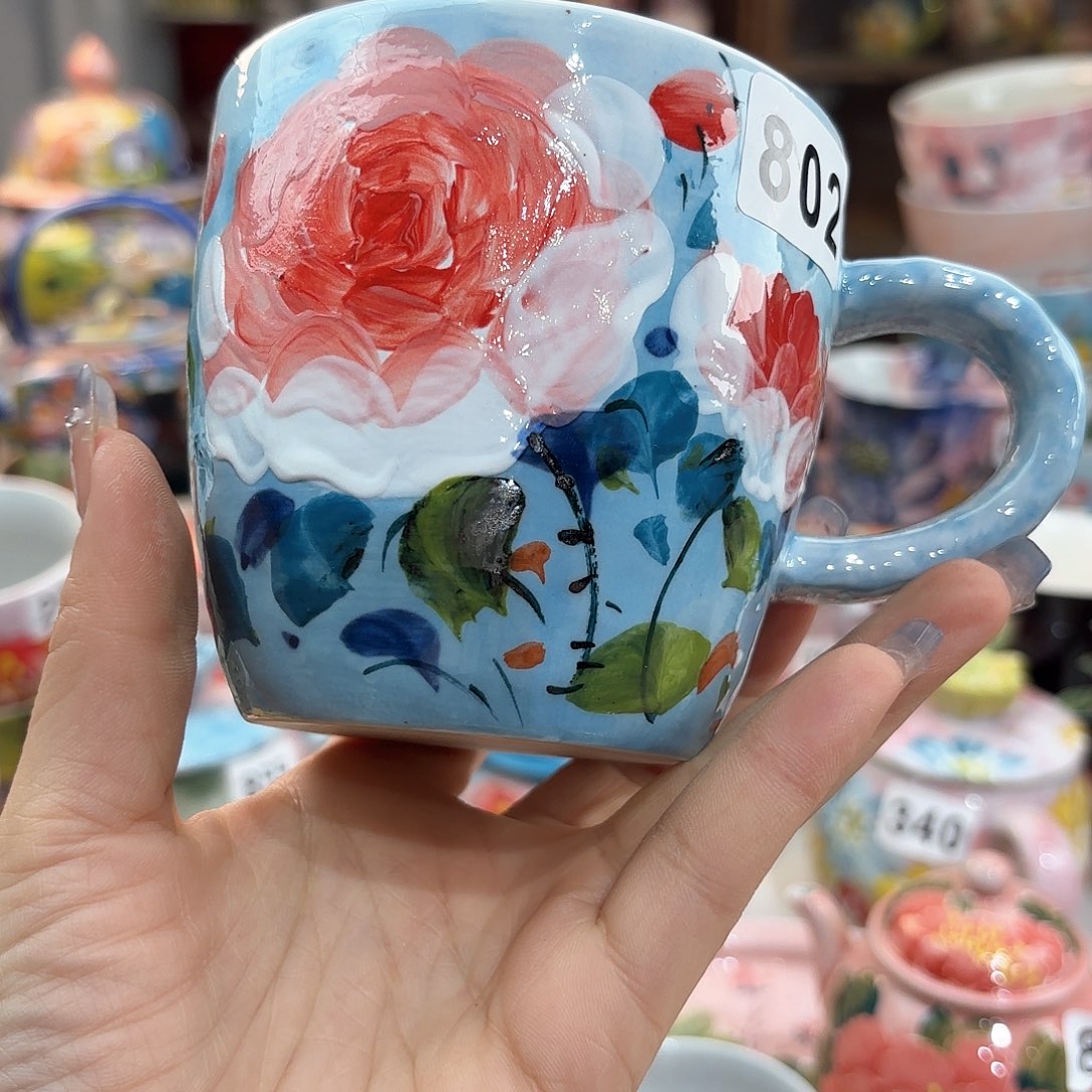 瓷片我的好友是他女朋友和女朋友一起