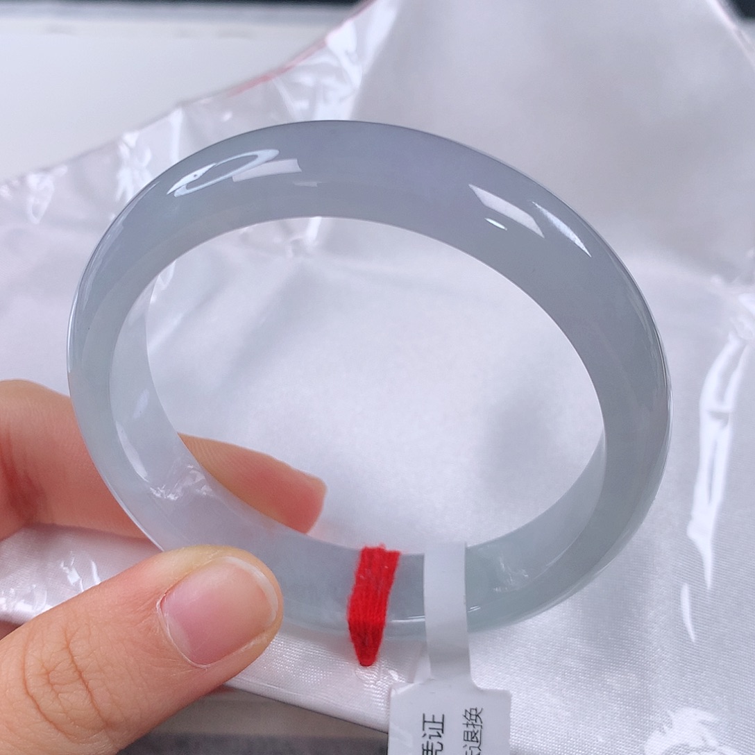 翡翠手镯未镶嵌归* 正圈