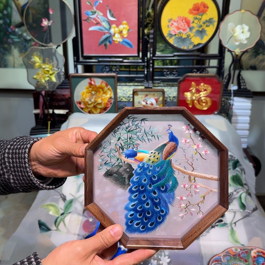 刺绣刺绣工艺精湛