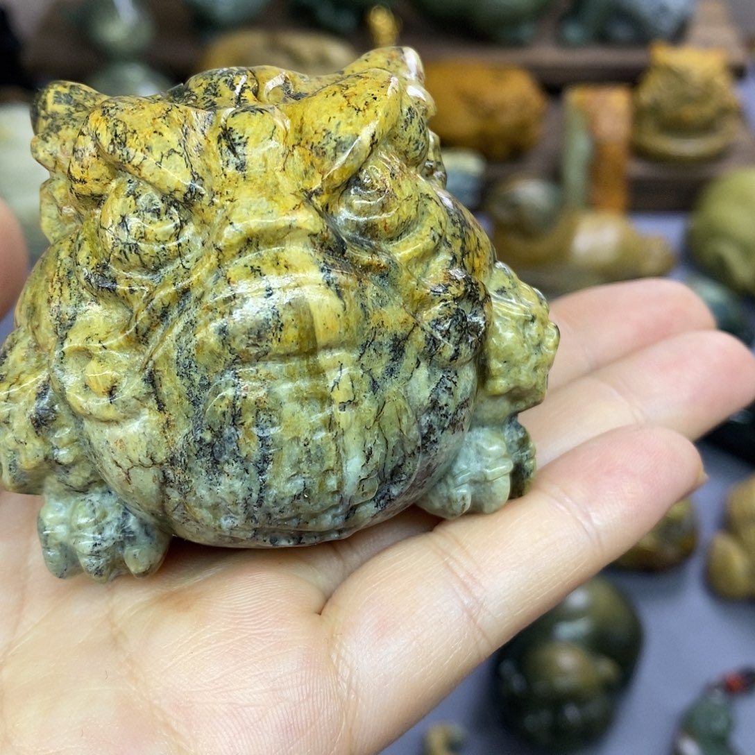 岫岩河磨玉（透闪石质玉）未镶嵌把件