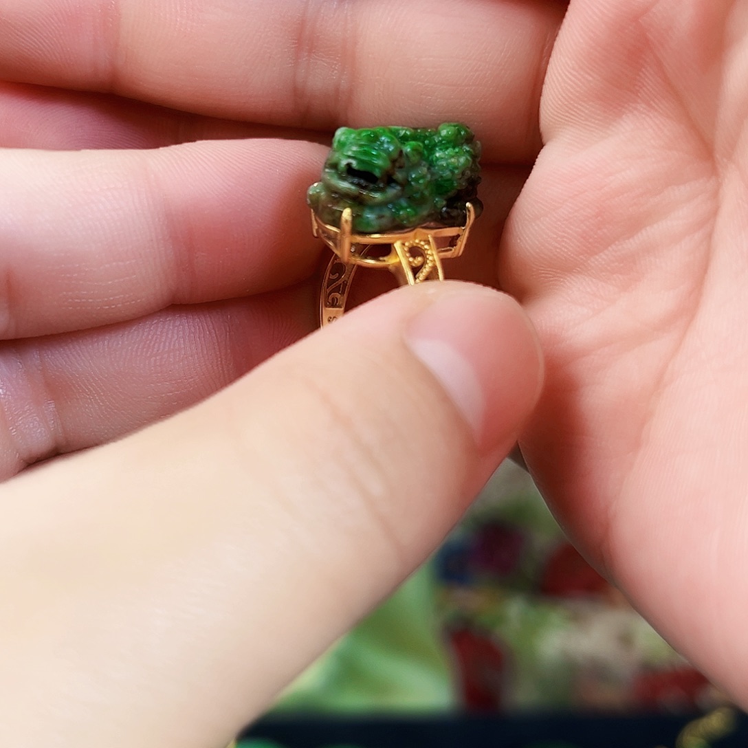 翡翠银S925镶嵌颈饰戒指