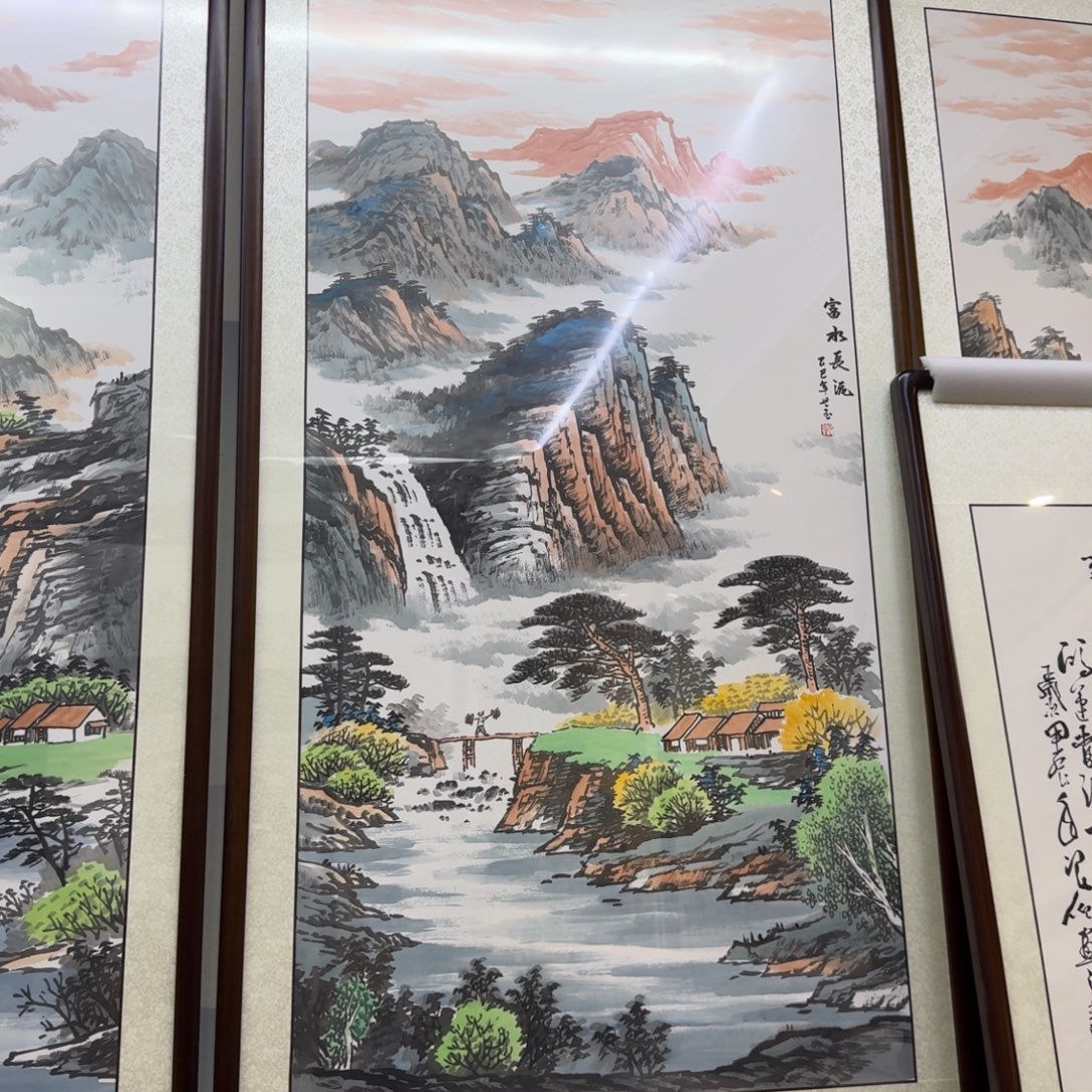 煦***哥国画四尺富水长流画框164×84