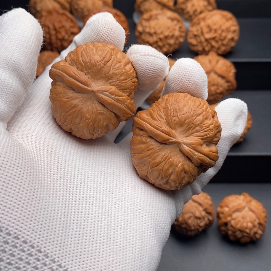 把件文玩核桃42*40平谷元宝