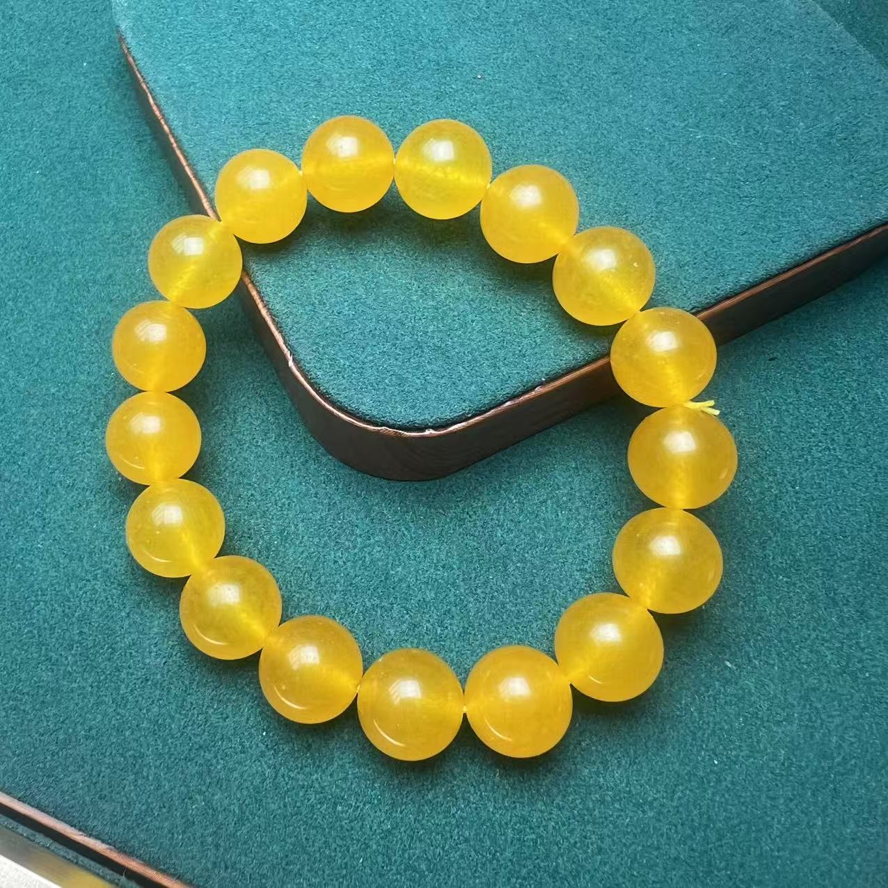 A1165黄翡翠手串