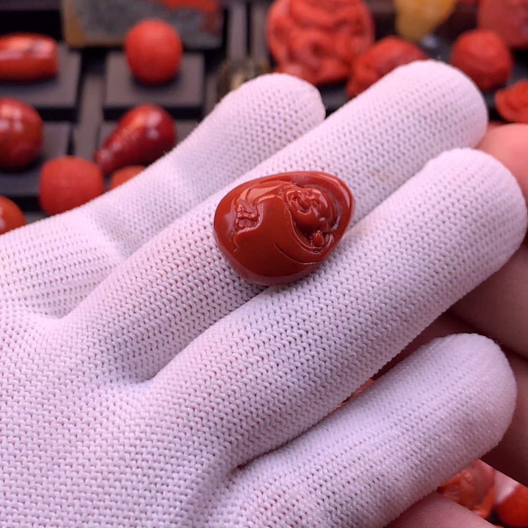 南红玛瑙未镶嵌川料原矿满色满肉精工雕刻弥勒佛牌子18✖️22