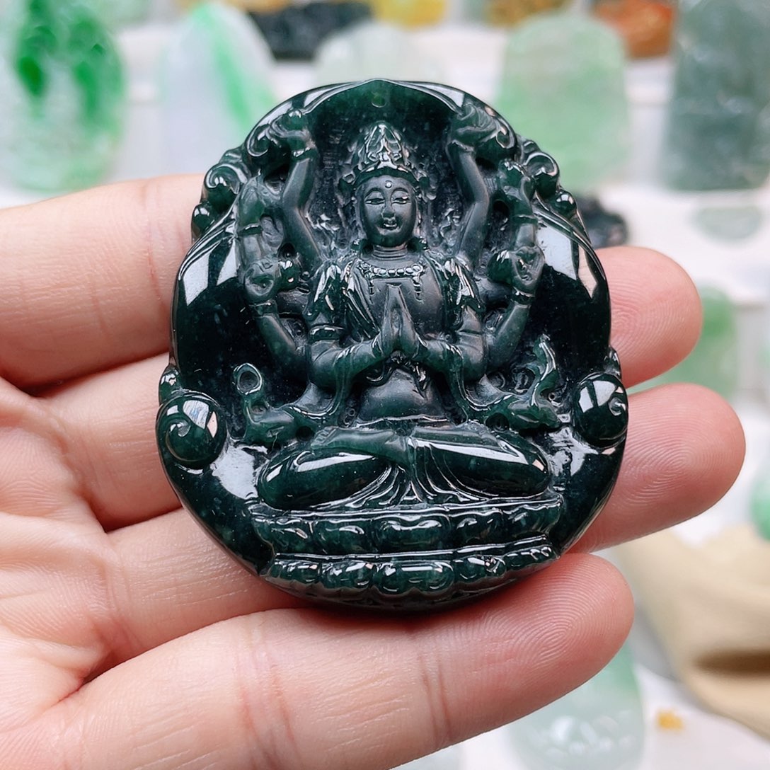 翡翠颈饰未镶嵌千手