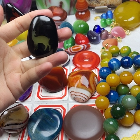 玛瑙/玉髓颈饰未镶嵌