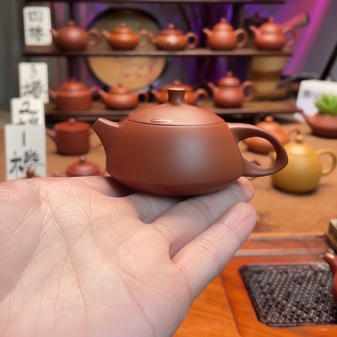 紫砂茶壶旧***╮精工玉兔50c