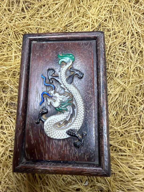 【闪购商品】龙纹木盒1111