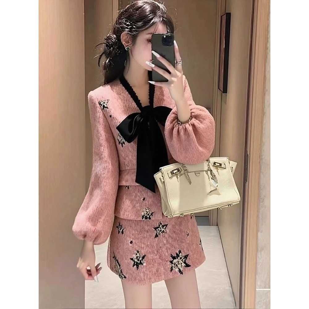 小香风粉色气质套装秋冬穿搭一整套女2025新款上衣半身裙两件套