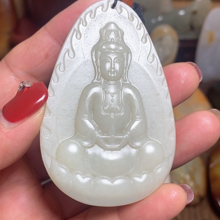 和田玉颈饰未镶嵌