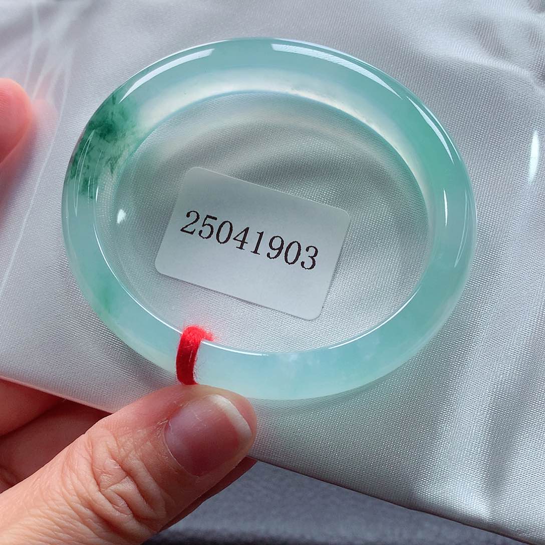 未镶嵌手镯（贵妃镯）翡翠93号，天然A货翡翠手镯