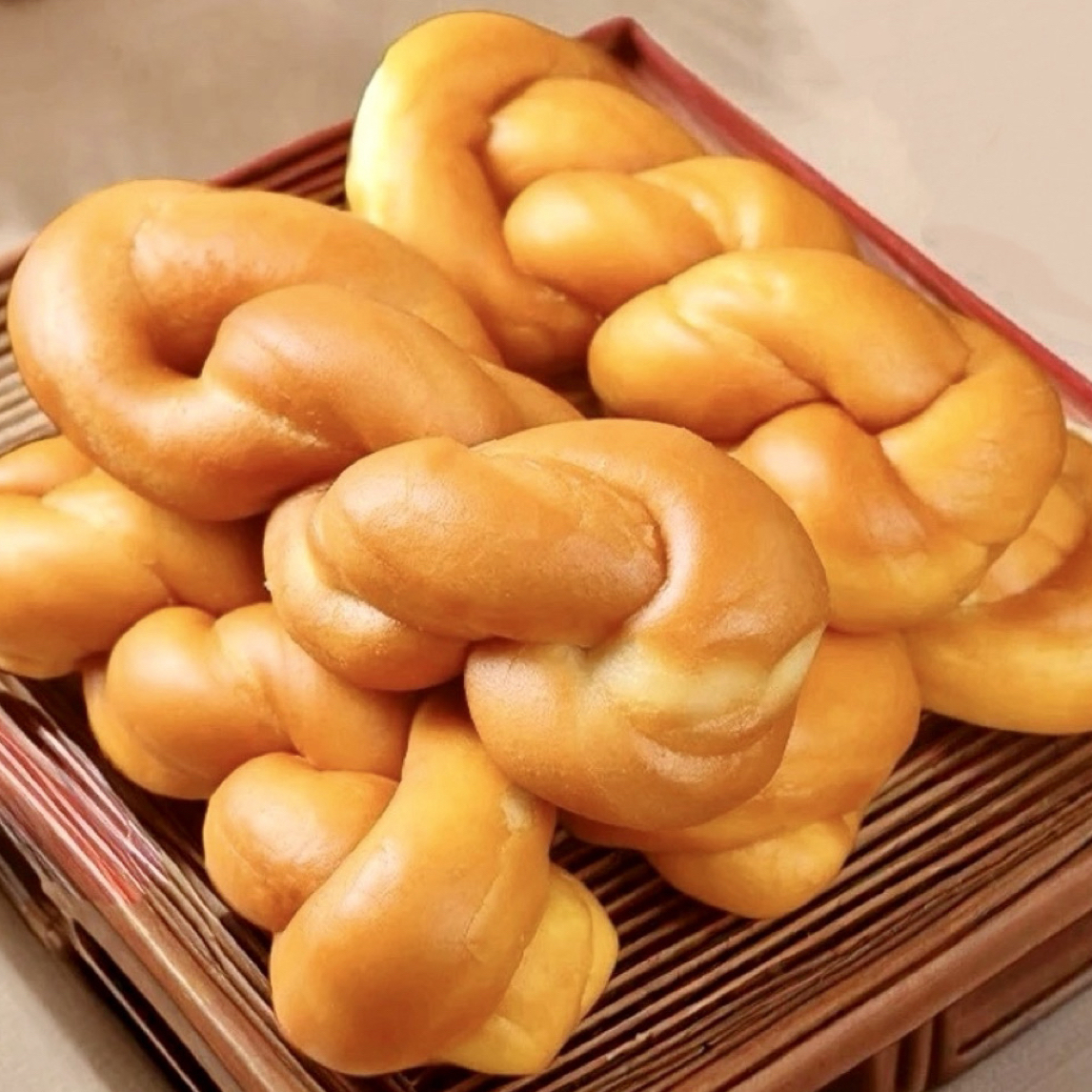 【包邮发货】木糖醇蛋黄南瓜酥软麻花无蔗糖零添加