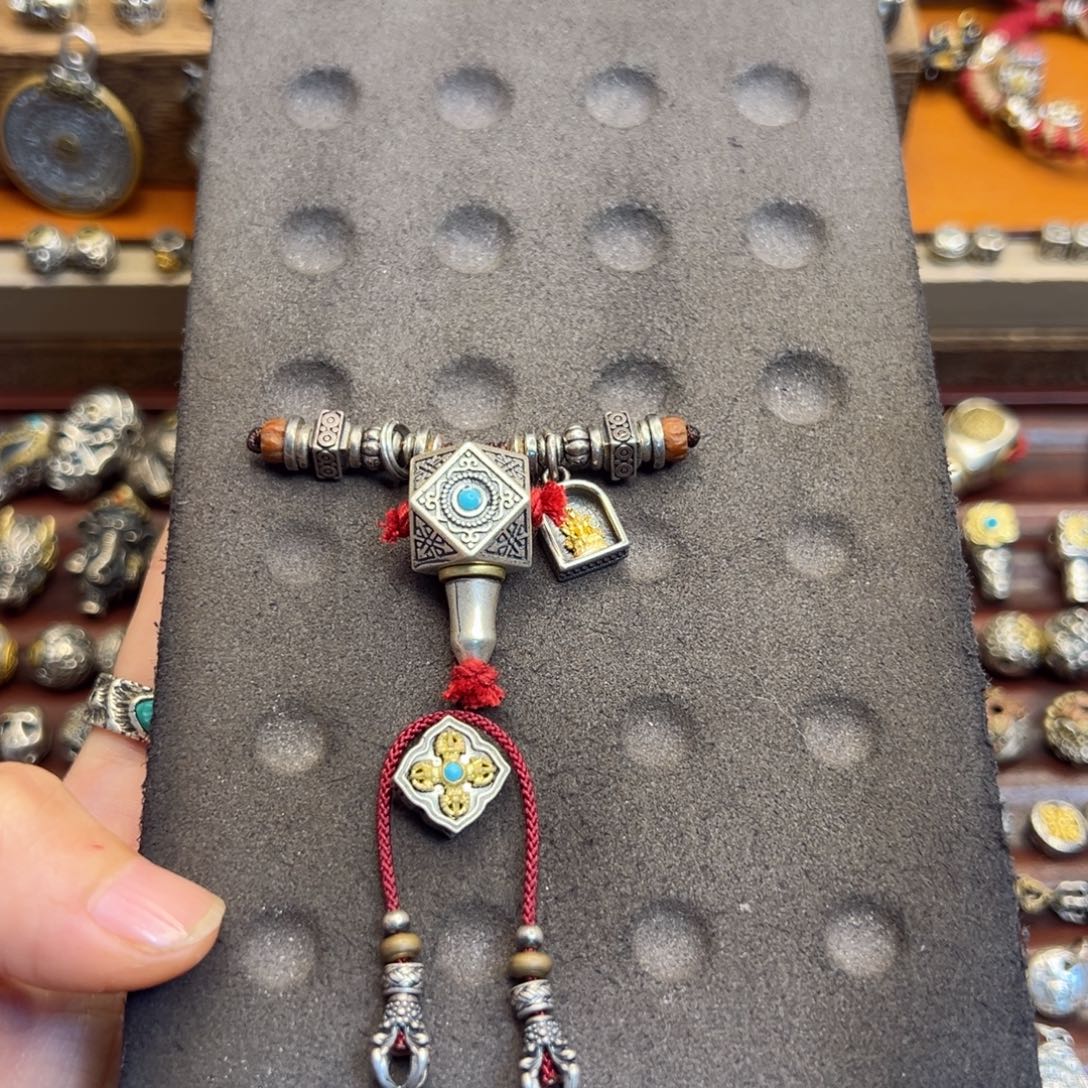 玻璃足银搭配示范