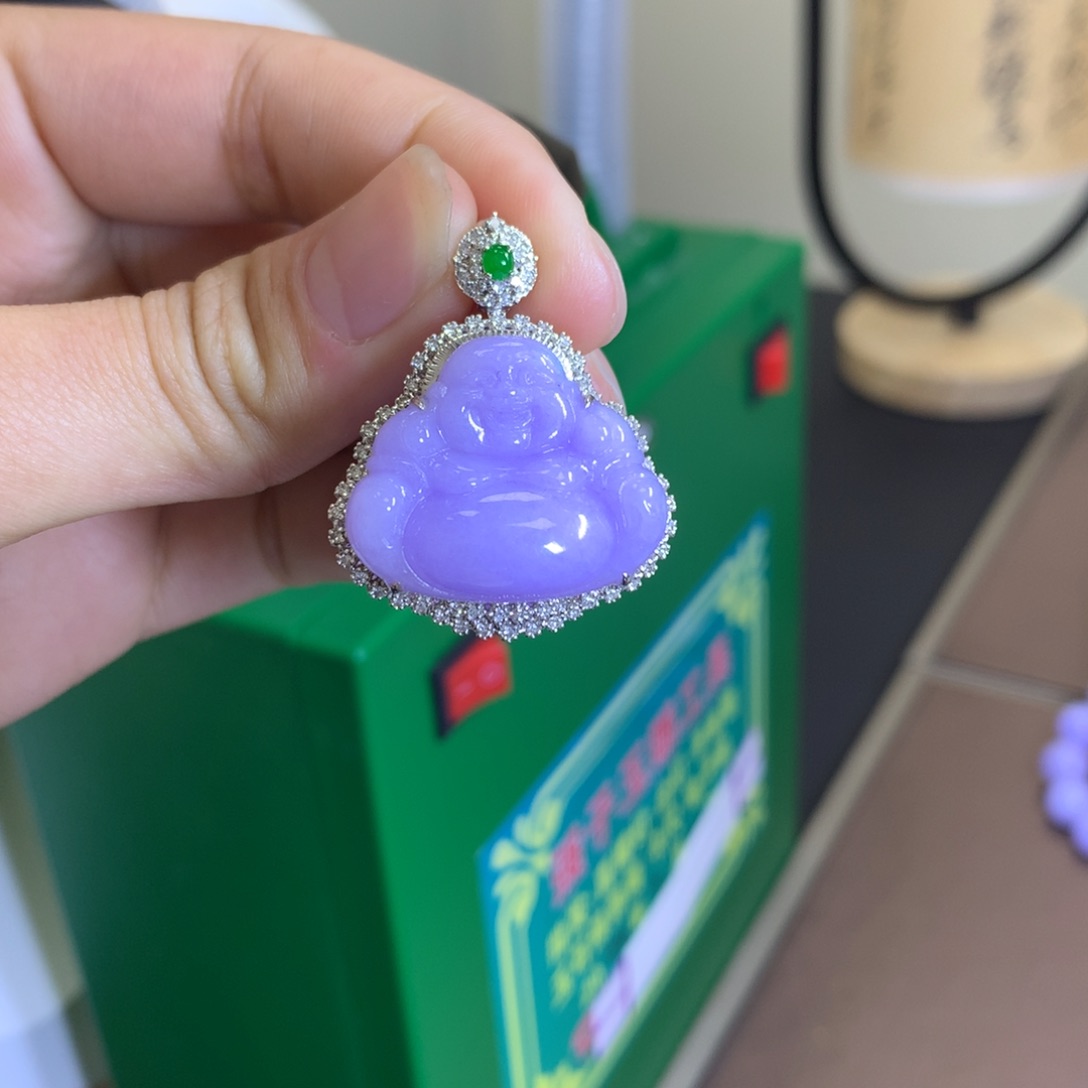 翡翠颈饰18K金镶嵌翡翠