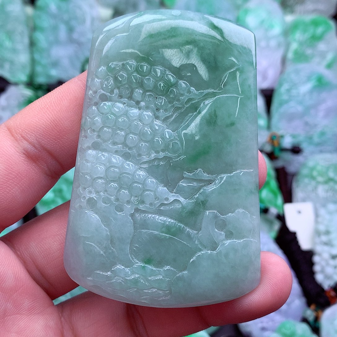 翡翠吊坠(不含链)未镶嵌