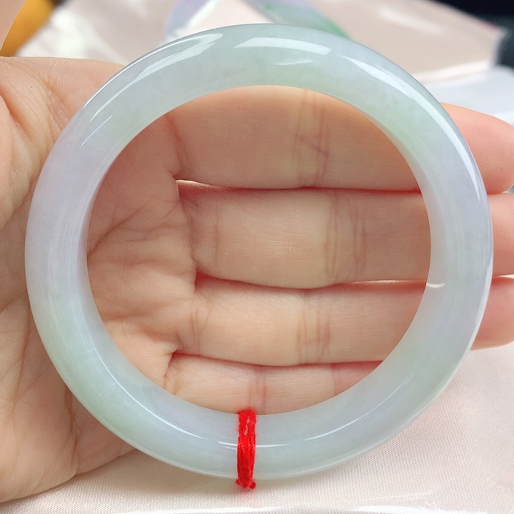 翡翠手镯未镶嵌冰春彩56