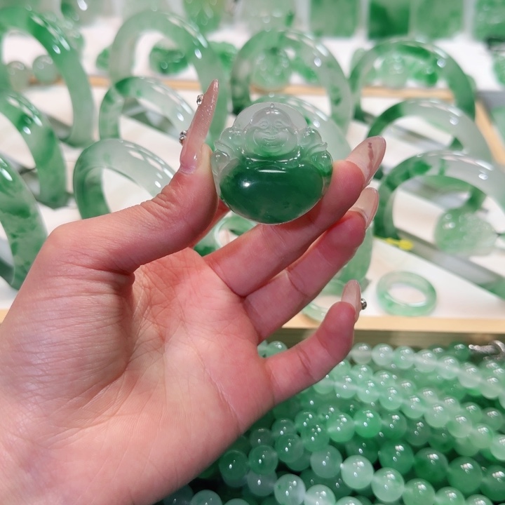 石英质玉吊坠(赠链)未镶嵌