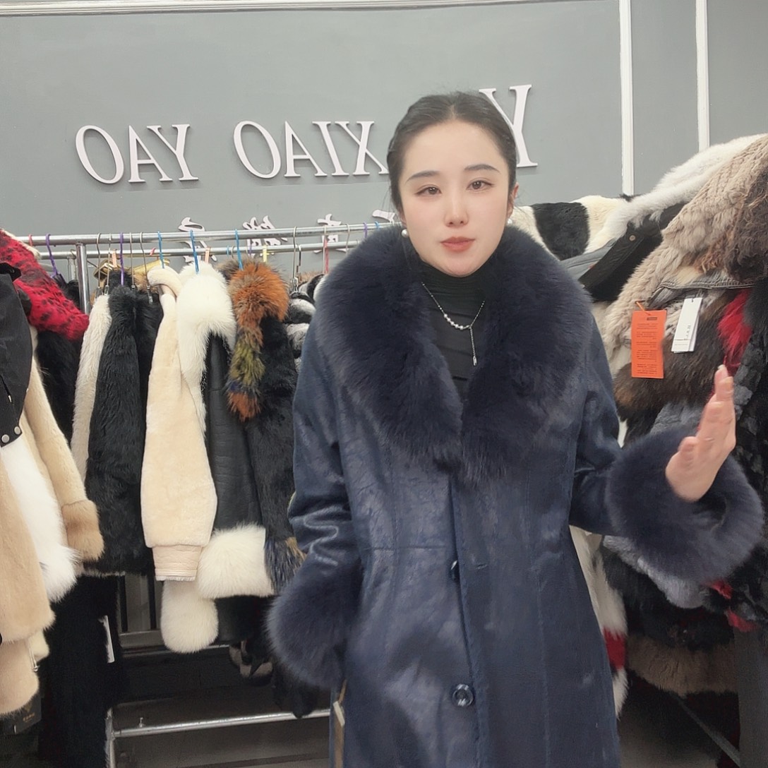 娜***生姚小妖家高端皮草