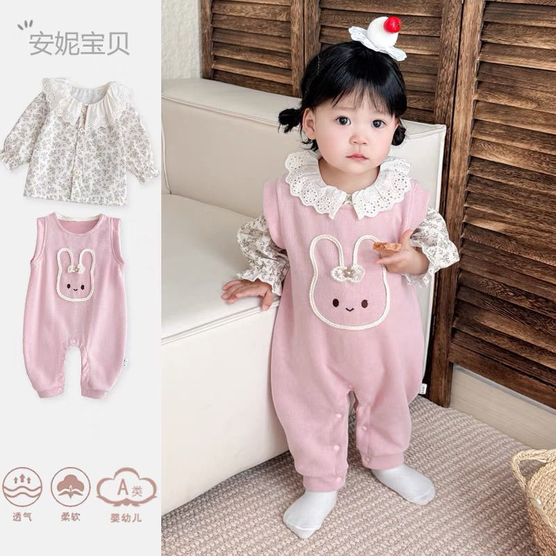 宝宝套装春装小月龄开春外出服洋气娃娃领衬衫背带裤春季婴儿衣服