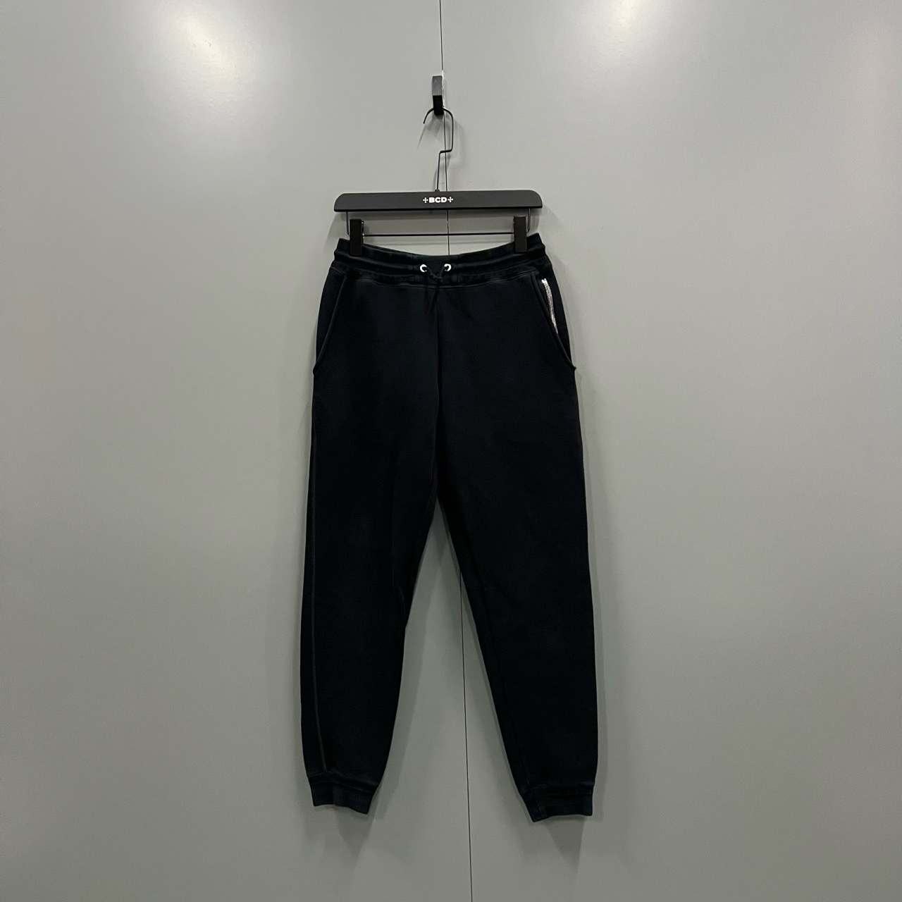95新 LouisVuitton/路易威登 （jp）203黑色抽绳束脚裤 XS码