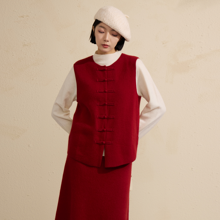 西町村屋新中式短款马甲女装2025冬季新款国风针织马夹XEAD10684